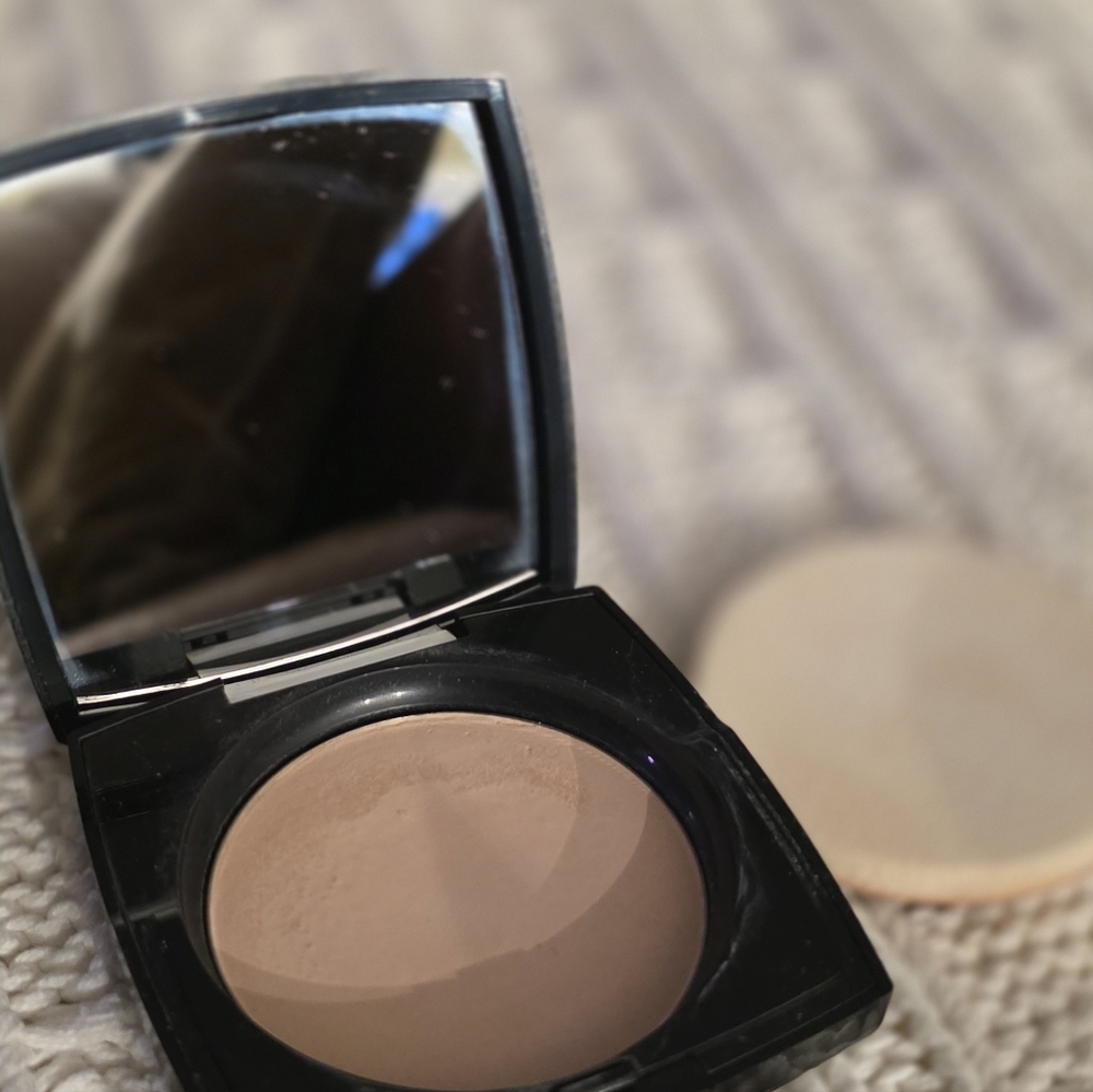Discontinued LANCOME Translucent silky pressed mattifying powder full size Buff